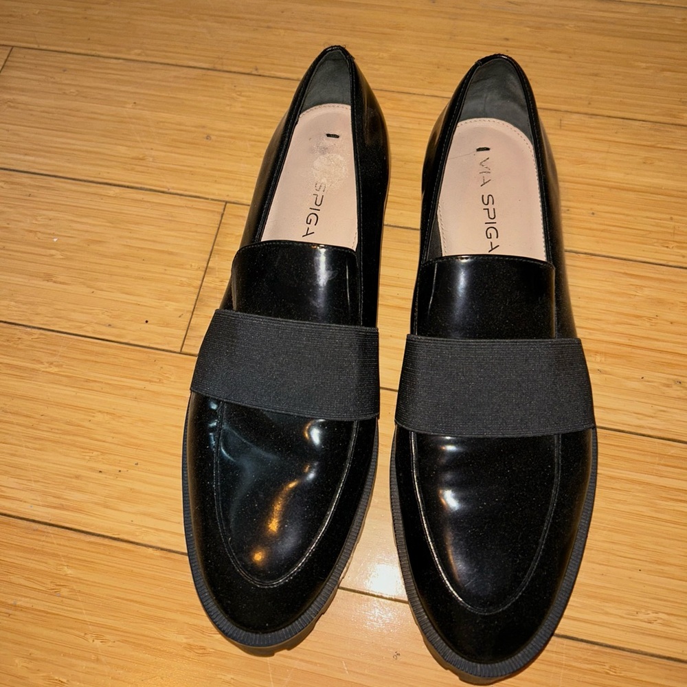 VIA SPIGA Women’s Black Loafers